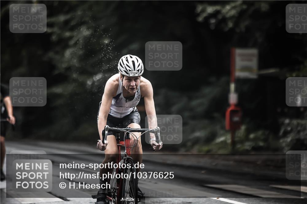 13.09.2026 - Stadtparktriathlon H.Heesch http://msf.ph/oto/10376625 13.09.2026 12:17:41 Radfahren 841, 1016, 1053, 1124, 1141 meine-sportfotos.de