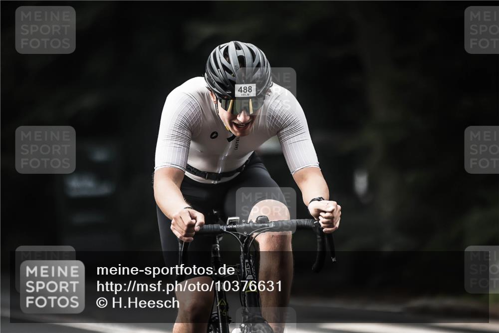13.09.2026 - Stadtparktriathlon H.Heesch http://msf.ph/oto/10376631 13.09.2026 10:58:09 Radfahren 378, 488, 528 meine-sportfotos.de