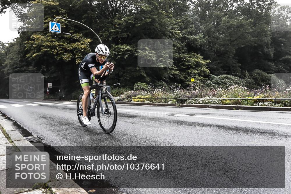 13.09.2026 - Stadtparktriathlon H.Heesch http://msf.ph/oto/10376641 13.09.2026 09:27:09 Radfahren 82, 88 meine-sportfotos.de