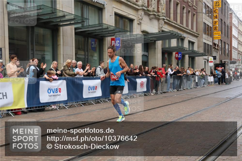 13.09.2026 - 21. swb-Marathon Bremen Strokosch-Dieckow http://msf.ph/oto/10376642 13.09.2026 12:31:24 Ziel 1149 meine-sportfotos.de