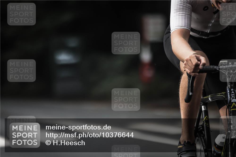 13.09.2026 - Stadtparktriathlon H.Heesch http://msf.ph/oto/10376644 13.09.2026 10:58:09 Radfahren 378, 488, 528 meine-sportfotos.de