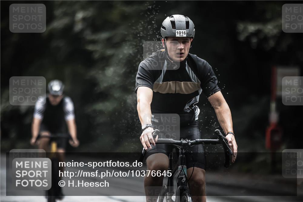 13.09.2026 - Stadtparktriathlon H.Heesch http://msf.ph/oto/10376645 13.09.2026 12:17:43 Radfahren 841, 1000, 1016, 1096, 1124, 1141 meine-sportfotos.de