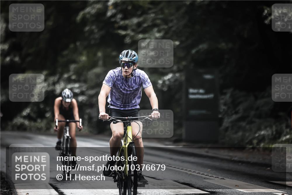 13.09.2026 - Stadtparktriathlon H.Heesch http://msf.ph/oto/10376679 13.09.2026 12:17:47 Radfahren 841, 1000, 1016, 1096, 1124 meine-sportfotos.de