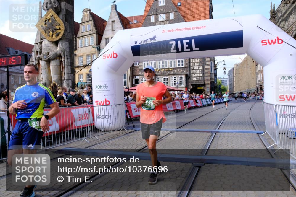 13.09.2026 - 21. swb-Marathon Bremen Tim E. http://msf.ph/oto/10376696 13.09.2026 13:12:45 Ziel 899, 1517, 2362, 2480, 3054, 3362, 3830, 4560, 4879, 5416, 6796, 7328, 8981, 9803 meine-sportfotos.de