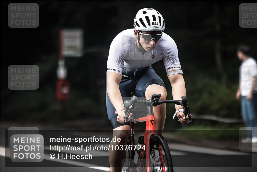 13.09.2026 - Stadtparktriathlon H.Heesch http://msf.ph/oto/10376724 13.09.2026 10:58:19 Radfahren 528, 639, 644 meine-sportfotos.de