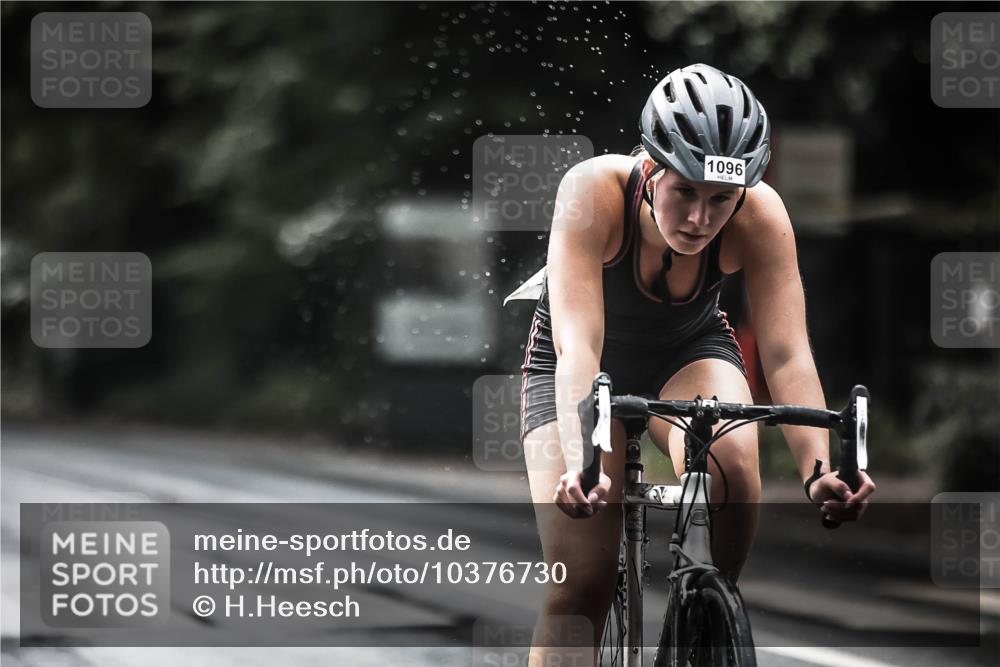 13.09.2026 - Stadtparktriathlon H.Heesch http://msf.ph/oto/10376730 13.09.2026 12:17:49 Radfahren 841, 964, 1000, 1096 meine-sportfotos.de