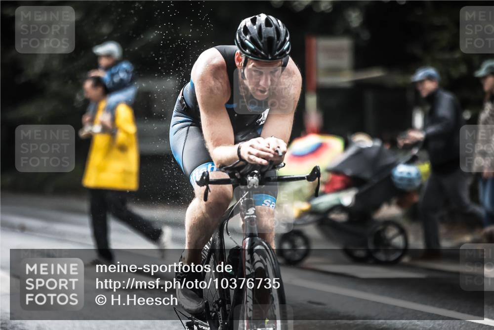 13.09.2026 - Stadtparktriathlon H.Heesch http://msf.ph/oto/10376735 13.09.2026 12:17:54 Radfahren 964, 1000, 1096 meine-sportfotos.de