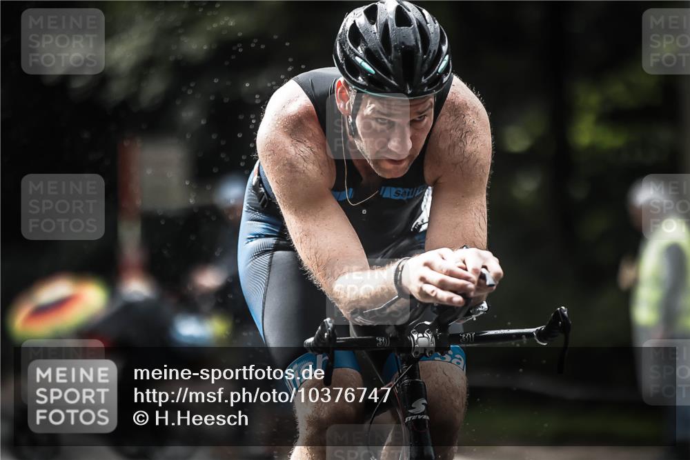 13.09.2026 - Stadtparktriathlon H.Heesch http://msf.ph/oto/10376747 13.09.2026 12:17:55 Radfahren 964, 1096 meine-sportfotos.de