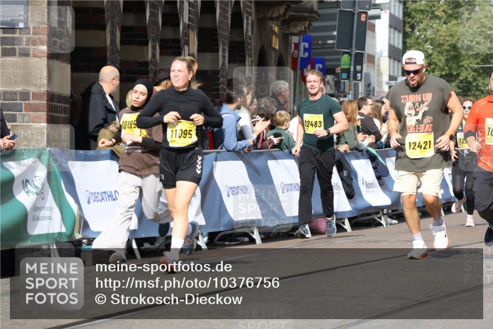 13.09.2026 - 21. swb-Marathon Bremen Strokosch-Dieckow http://msf.ph/oto/10376756 13.09.2026 11:03:09 Ziel 10190, 10296, 10633, 10731, 10783, 10945, 10954, 10955, 10985, 11096, 11107, 11313, 11564, 11697, 11701, 11719, 11730, 11776, 11785, 12071, 12154, 12247, 12448, 12451, 12465, 10092, 10150, 10195, 10237, 10309, 10724, 10904, 10959, 11773, 11830, 12068, 12184, 12185, 12611 meine-sportfotos.de