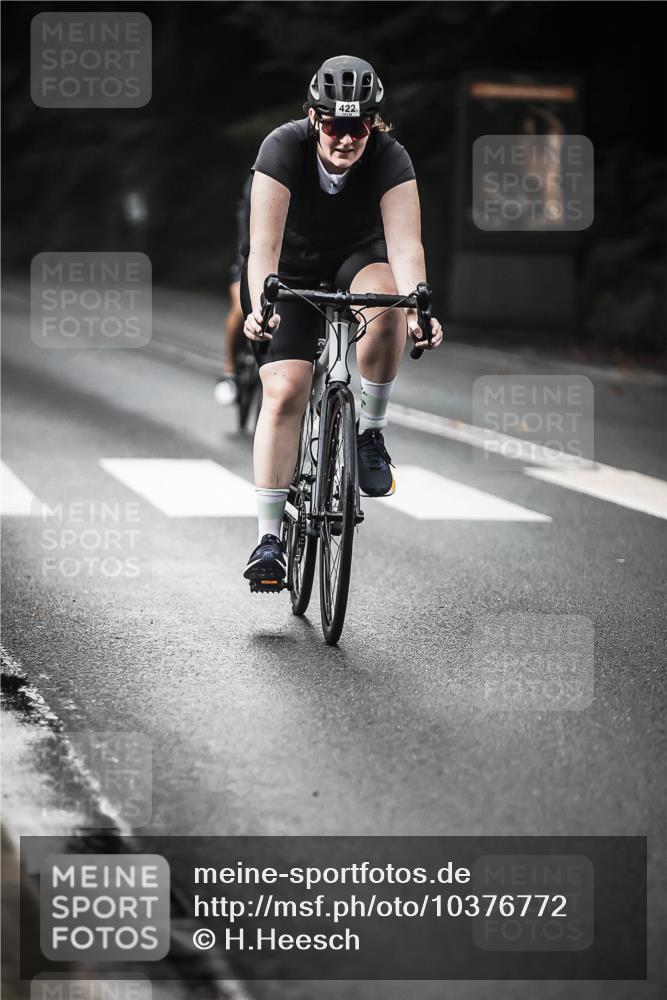 13.09.2026 - Stadtparktriathlon H.Heesch http://msf.ph/oto/10376772 13.09.2026 10:58:27 Radfahren 386, 422, 430, 603, 633, 639, 686 meine-sportfotos.de