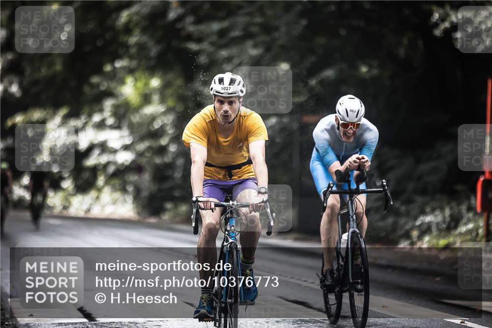 13.09.2026 - Stadtparktriathlon H.Heesch http://msf.ph/oto/10376773 13.09.2026 12:18:06 Radfahren 962, 1027, 1036, 1073 meine-sportfotos.de