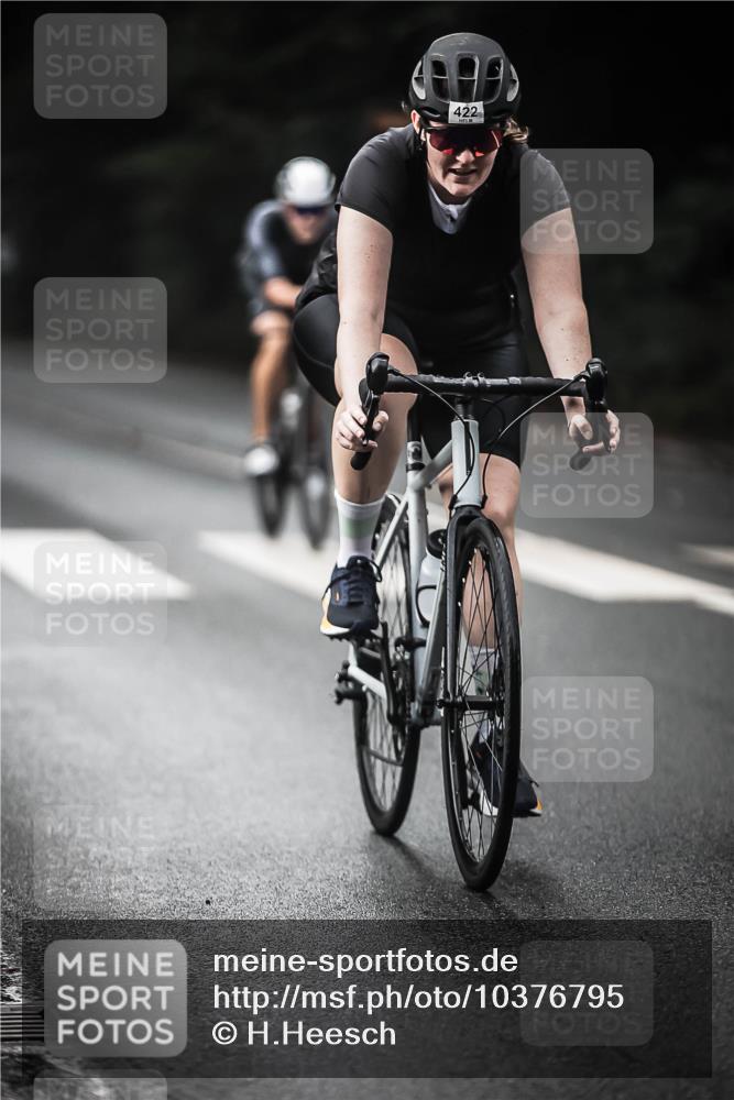 13.09.2026 - Stadtparktriathlon H.Heesch http://msf.ph/oto/10376795 13.09.2026 10:58:27 Radfahren 386, 422, 430, 603, 633, 639, 686 meine-sportfotos.de