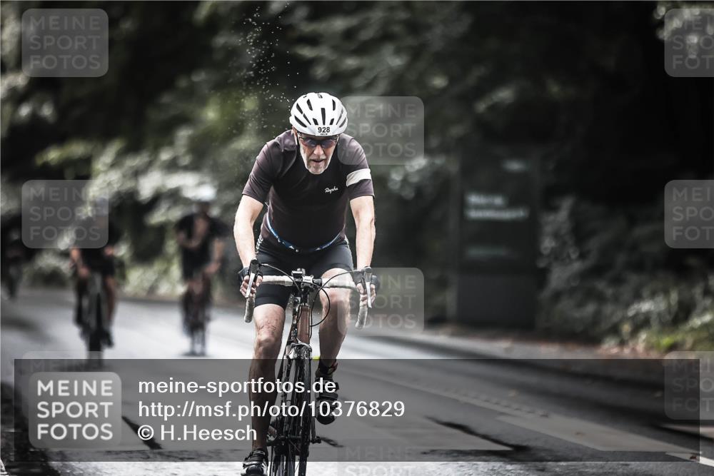 13.09.2026 - Stadtparktriathlon H.Heesch http://msf.ph/oto/10376829 13.09.2026 12:18:14 Radfahren 928, 981, 1036, 1073, 1089 meine-sportfotos.de