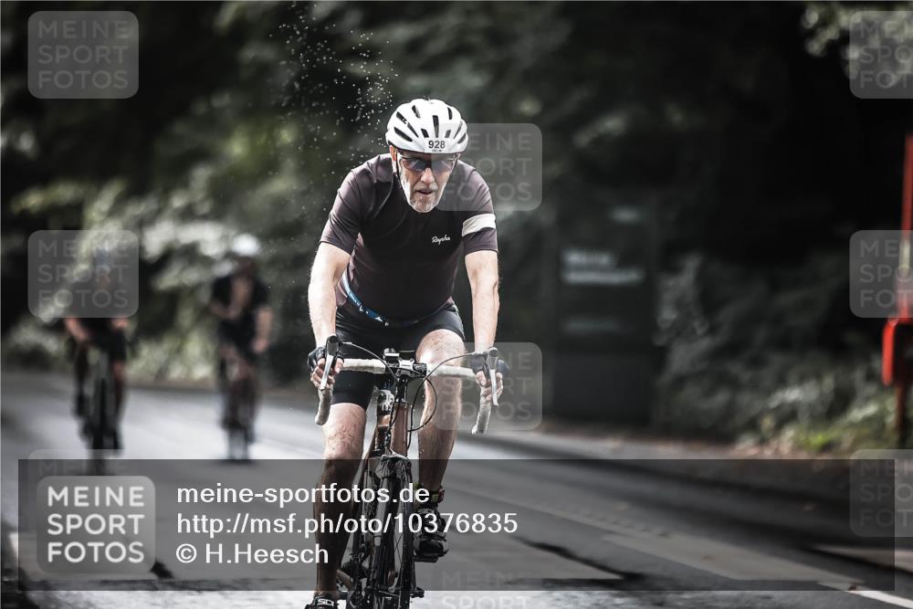 13.09.2026 - Stadtparktriathlon H.Heesch http://msf.ph/oto/10376835 13.09.2026 12:18:14 Radfahren 928, 981, 1036, 1073, 1089 meine-sportfotos.de