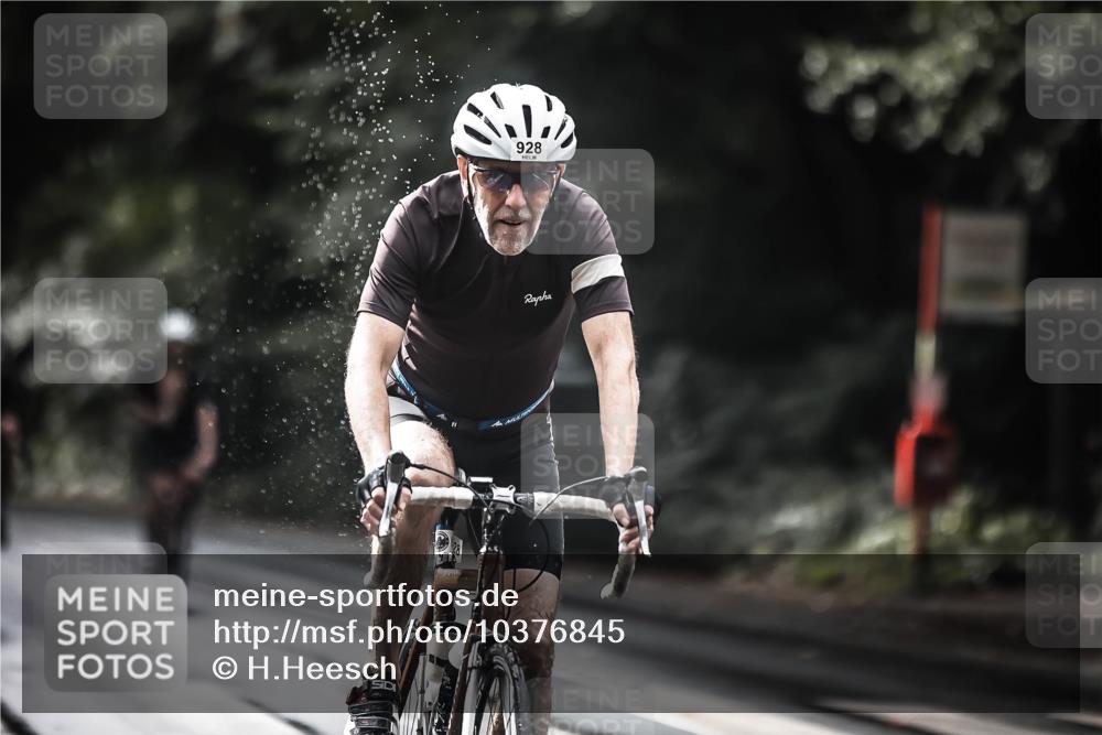 13.09.2026 - Stadtparktriathlon H.Heesch http://msf.ph/oto/10376845 13.09.2026 12:18:14 Radfahren 928, 981, 1036, 1073, 1089 meine-sportfotos.de