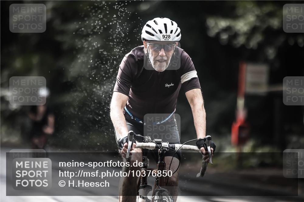 13.09.2026 - Stadtparktriathlon H.Heesch http://msf.ph/oto/10376850 13.09.2026 12:18:14 Radfahren 928, 981, 1036, 1073, 1089 meine-sportfotos.de