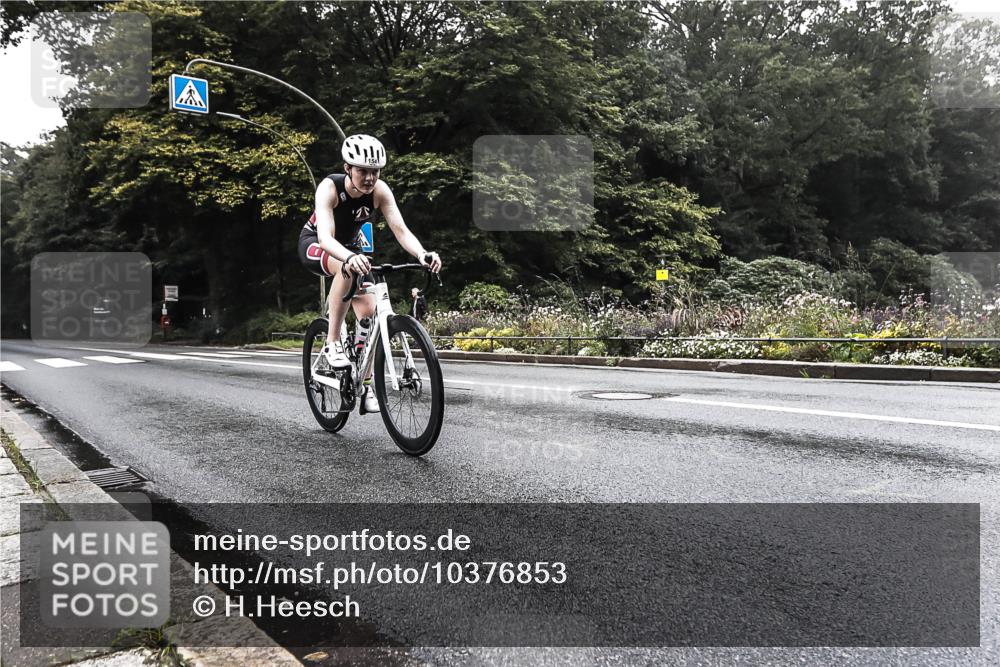 13.09.2026 - Stadtparktriathlon H.Heesch http://msf.ph/oto/10376853 13.09.2026 09:28:46 Radfahren 81, 154, 167 meine-sportfotos.de