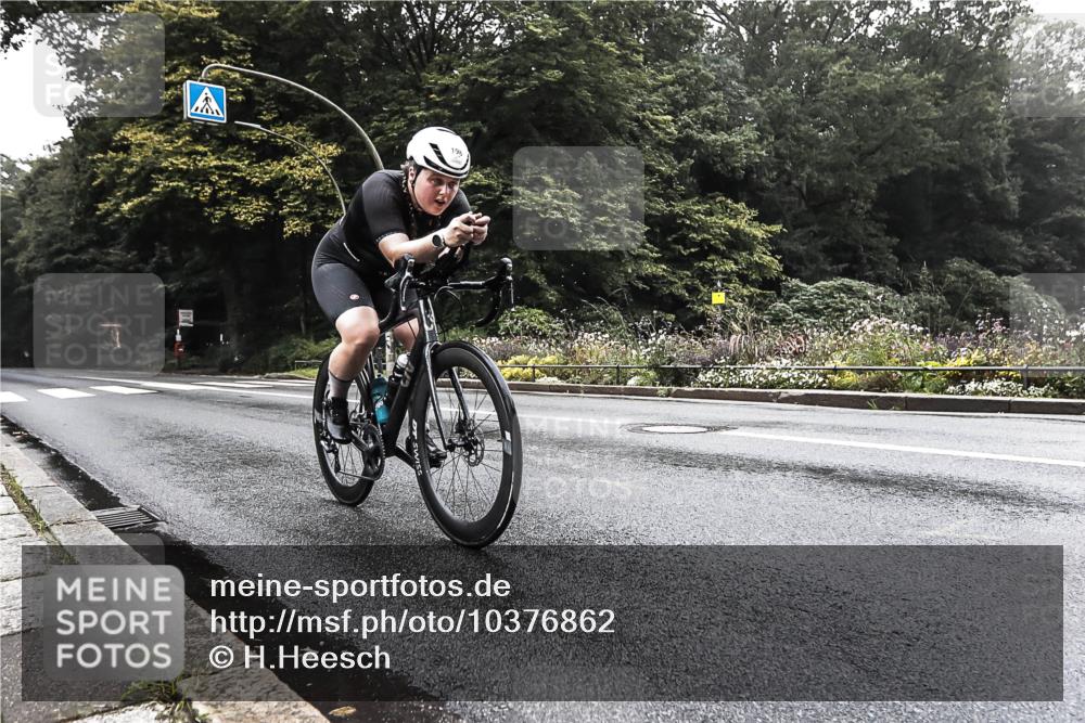 13.09.2026 - Stadtparktriathlon H.Heesch http://msf.ph/oto/10376862 13.09.2026 09:28:49 Radfahren 154, 198 meine-sportfotos.de