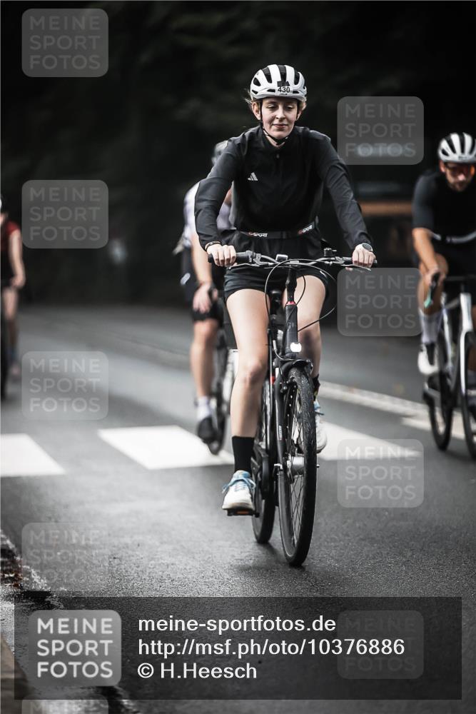 13.09.2026 - Stadtparktriathlon H.Heesch http://msf.ph/oto/10376886 13.09.2026 10:58:31 Radfahren 363, 386, 422, 430, 461, 502, 602, 603, 633, 639, 686, 687 meine-sportfotos.de