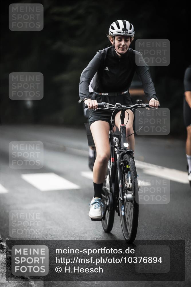 13.09.2026 - Stadtparktriathlon H.Heesch http://msf.ph/oto/10376894 13.09.2026 10:58:32 Radfahren 363, 386, 422, 430, 461, 502, 602, 603, 621, 632, 633, 686, 687 meine-sportfotos.de