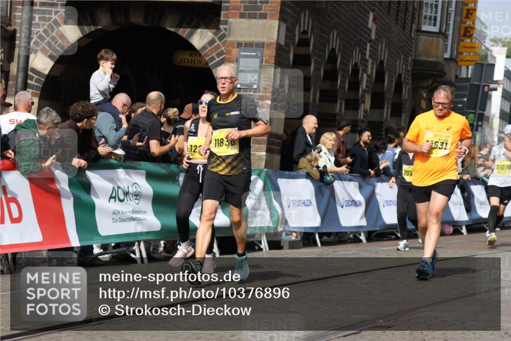 13.09.2026 - 21. swb-Marathon Bremen Strokosch-Dieckow http://msf.ph/oto/10376896 13.09.2026 11:03:15 Ziel 10185, 10296, 10633, 10715, 10731, 10783, 10945, 10954, 10955, 11095, 11096, 11107, 11313, 11564, 11697, 11701, 11719, 11730, 11785, 12071, 12247, 12421, 12432, 12448, 12465, 12483, 10092, 10187, 10237, 10309, 10724, 10904, 11598, 11773, 12068, 12184, 12185, 12611 meine-sportfotos.de