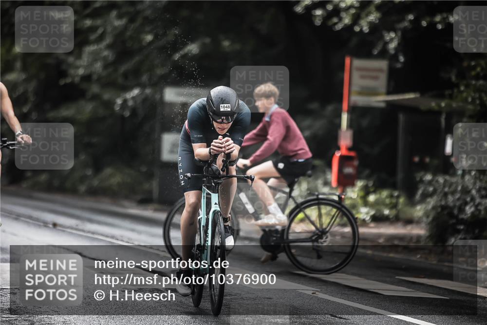 13.09.2026 - Stadtparktriathlon H.Heesch http://msf.ph/oto/10376900 13.09.2026 12:18:21 Radfahren 981, 987, 1048, 1089, 1167 meine-sportfotos.de