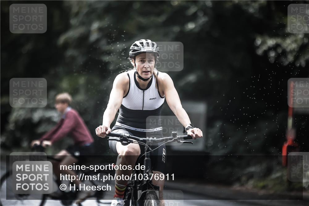 13.09.2026 - Stadtparktriathlon H.Heesch http://msf.ph/oto/10376911 13.09.2026 12:18:22 Radfahren 981, 987, 1048, 1089, 1167 meine-sportfotos.de