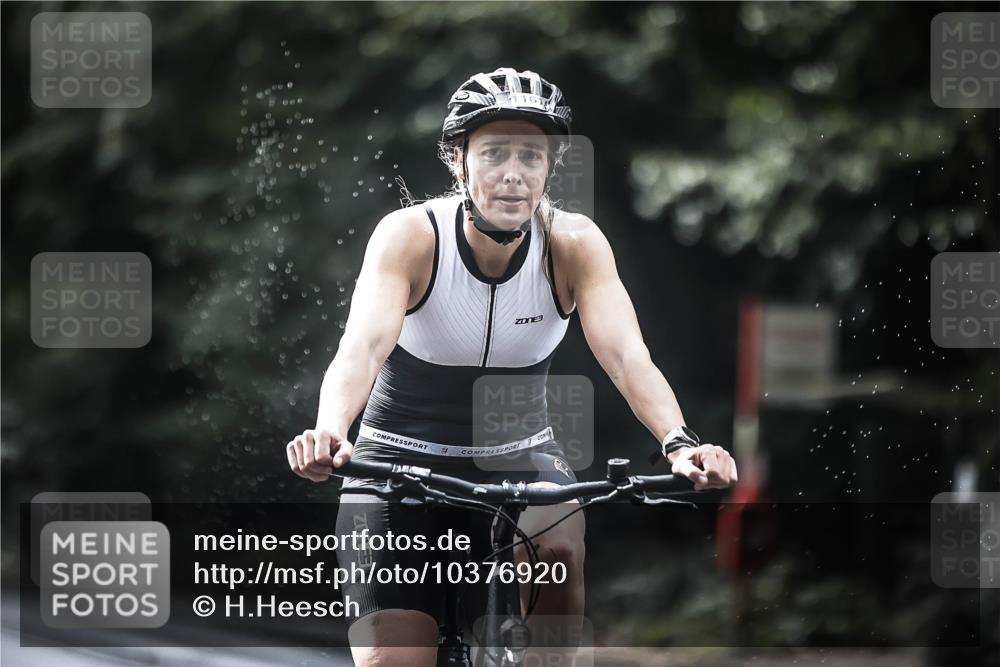 13.09.2026 - Stadtparktriathlon H.Heesch http://msf.ph/oto/10376920 13.09.2026 12:18:22 Radfahren 981, 987, 1048, 1089, 1167 meine-sportfotos.de