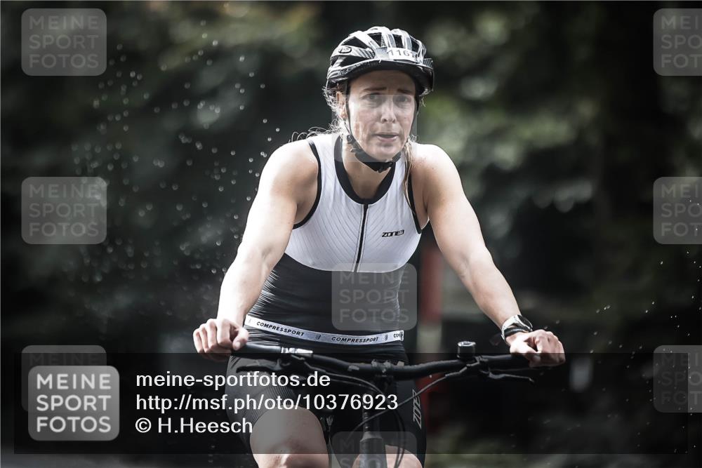 13.09.2026 - Stadtparktriathlon H.Heesch http://msf.ph/oto/10376923 13.09.2026 12:18:22 Radfahren 981, 987, 1048, 1089, 1167 meine-sportfotos.de