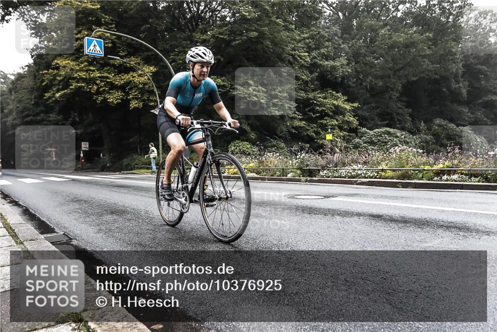 13.09.2026 - Stadtparktriathlon H.Heesch http://msf.ph/oto/10376925 13.09.2026 09:29:19 Radfahren 123, 177, 186, 192 meine-sportfotos.de
