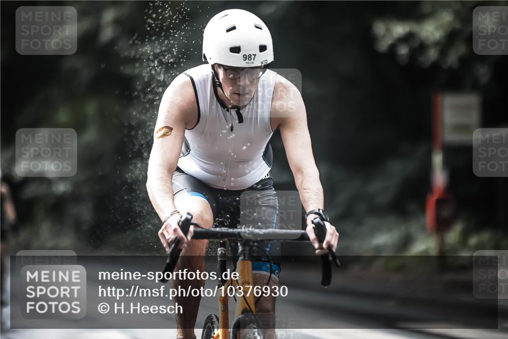 13.09.2026 - Stadtparktriathlon H.Heesch http://msf.ph/oto/10376930 13.09.2026 12:18:27 Radfahren 987, 1048, 1167, 1178 meine-sportfotos.de