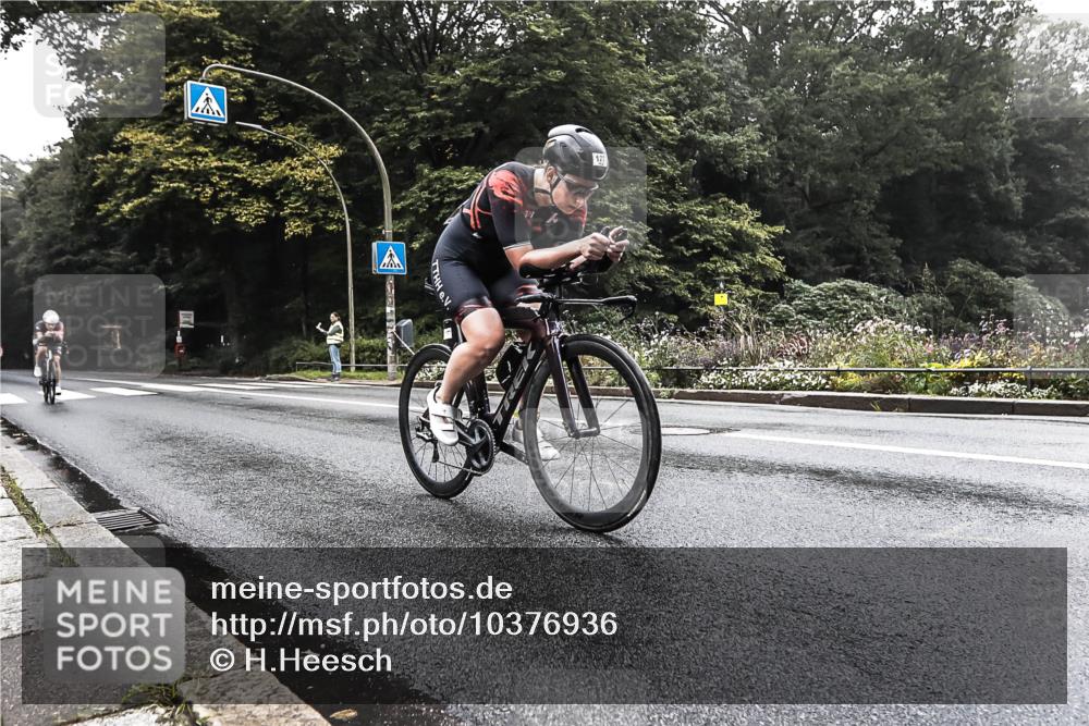 13.09.2026 - Stadtparktriathlon H.Heesch http://msf.ph/oto/10376936 13.09.2026 09:29:22 Radfahren 163, 177, 186 meine-sportfotos.de