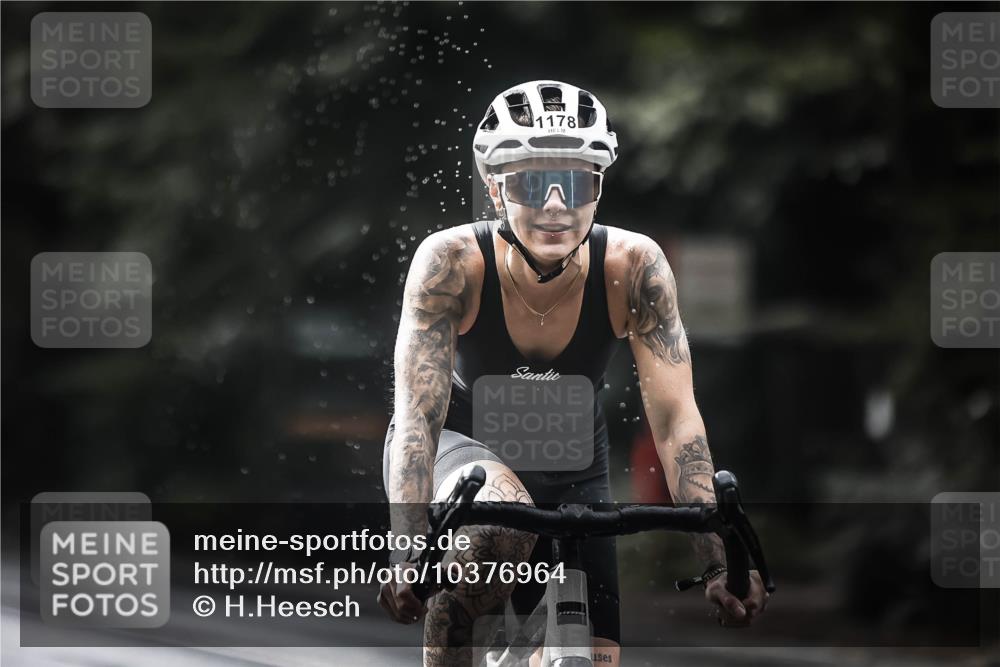 13.09.2026 - Stadtparktriathlon H.Heesch http://msf.ph/oto/10376964 13.09.2026 12:18:30 Radfahren 987, 1147, 1178 meine-sportfotos.de