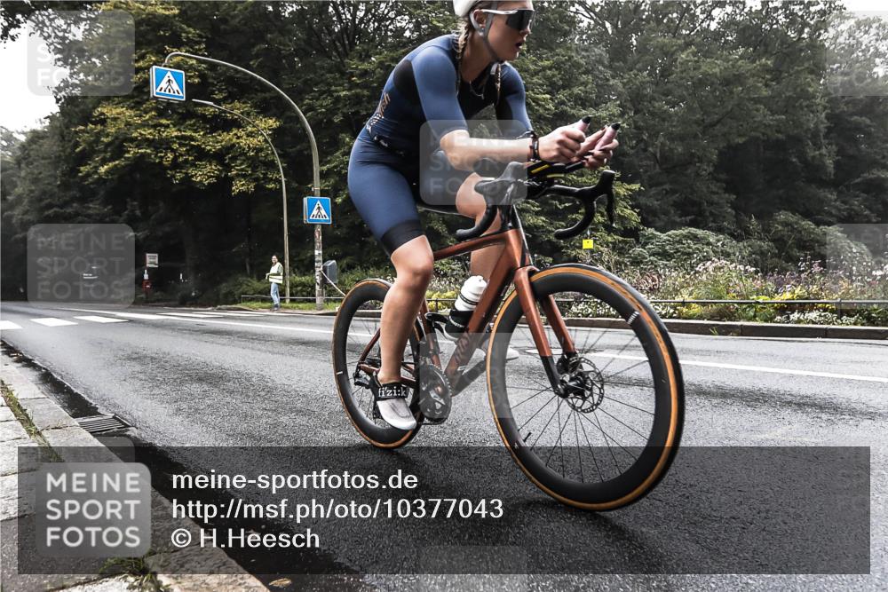 13.09.2026 - Stadtparktriathlon H.Heesch http://msf.ph/oto/10377043 13.09.2026 09:29:52 Radfahren 128, 142, 147, 203 meine-sportfotos.de