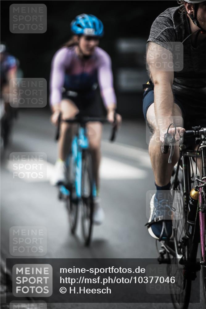 13.09.2026 - Stadtparktriathlon H.Heesch http://msf.ph/oto/10377046 13.09.2026 10:58:40 Radfahren 363, 407, 442, 450, 461, 483, 499, 502, 556, 573, 598, 602, 605, 611, 621, 630, 632, 634, 656, 668, 687 meine-sportfotos.de