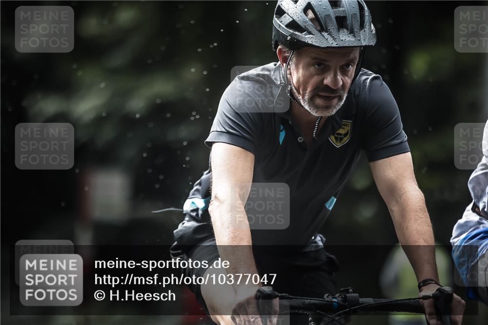 13.09.2026 - Stadtparktriathlon H.Heesch http://msf.ph/oto/10377047 13.09.2026 12:18:40 Radfahren 861, 1062, 1063, 1131, 1147, 1153 meine-sportfotos.de