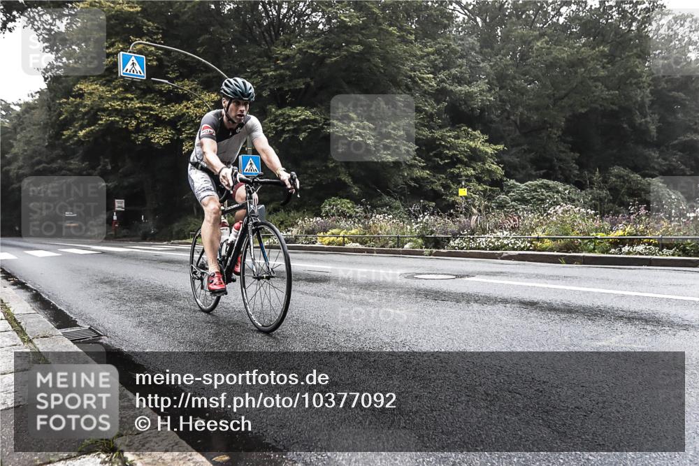 13.09.2026 - Stadtparktriathlon H.Heesch http://msf.ph/oto/10377092 13.09.2026 09:30:39 Radfahren 97, 174 meine-sportfotos.de