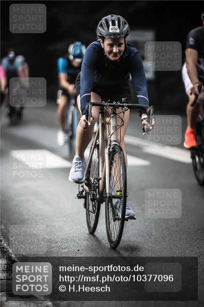 13.09.2026 - Stadtparktriathlon H.Heesch http://msf.ph/oto/10377096 13.09.2026 10:58:43 Radfahren 407, 442, 450, 483, 499, 502, 548, 556, 573, 598, 605, 611, 621, 630, 632, 634, 656, 665, 668 meine-sportfotos.de