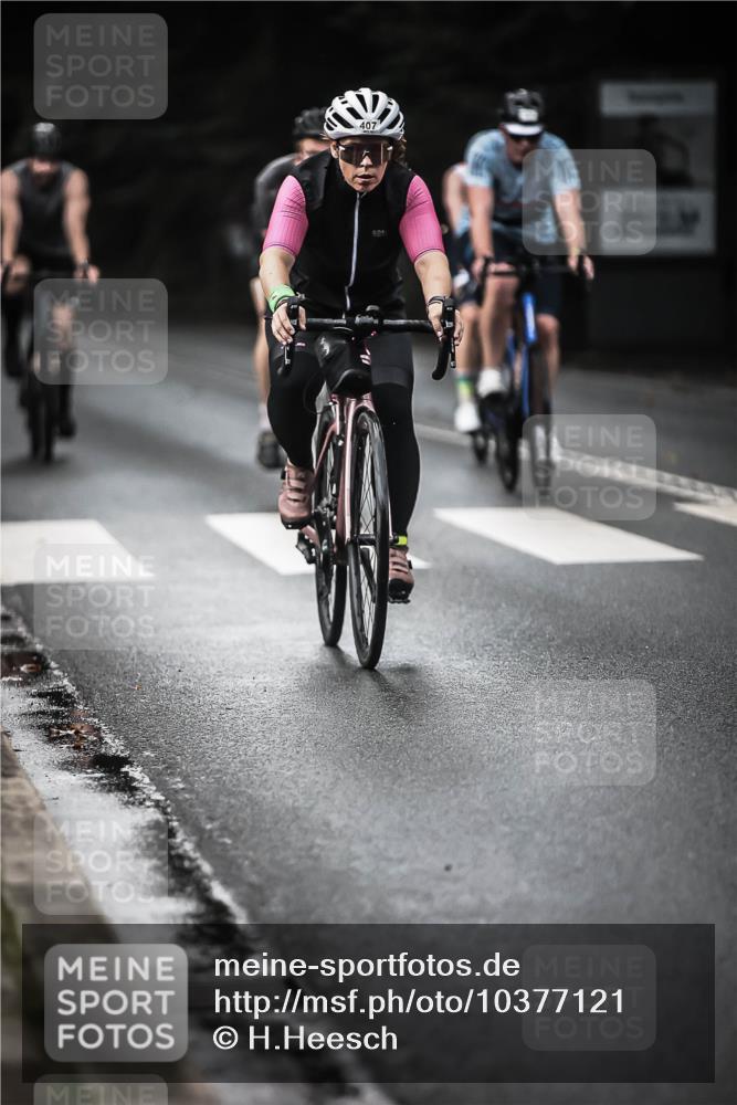 13.09.2026 - Stadtparktriathlon H.Heesch http://msf.ph/oto/10377121 13.09.2026 10:58:44 Radfahren 407, 442, 450, 457, 483, 499, 548, 556, 573, 598, 605, 611, 621, 630, 632, 634, 656, 665, 668 meine-sportfotos.de