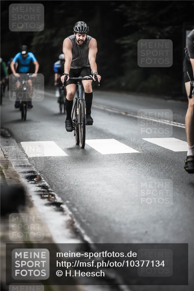 13.09.2026 - Stadtparktriathlon H.Heesch http://msf.ph/oto/10377134 13.09.2026 10:58:45 Radfahren 407, 442, 450, 457, 478, 483, 499, 548, 556, 573, 598, 605, 611, 630, 634, 656, 665, 668 meine-sportfotos.de