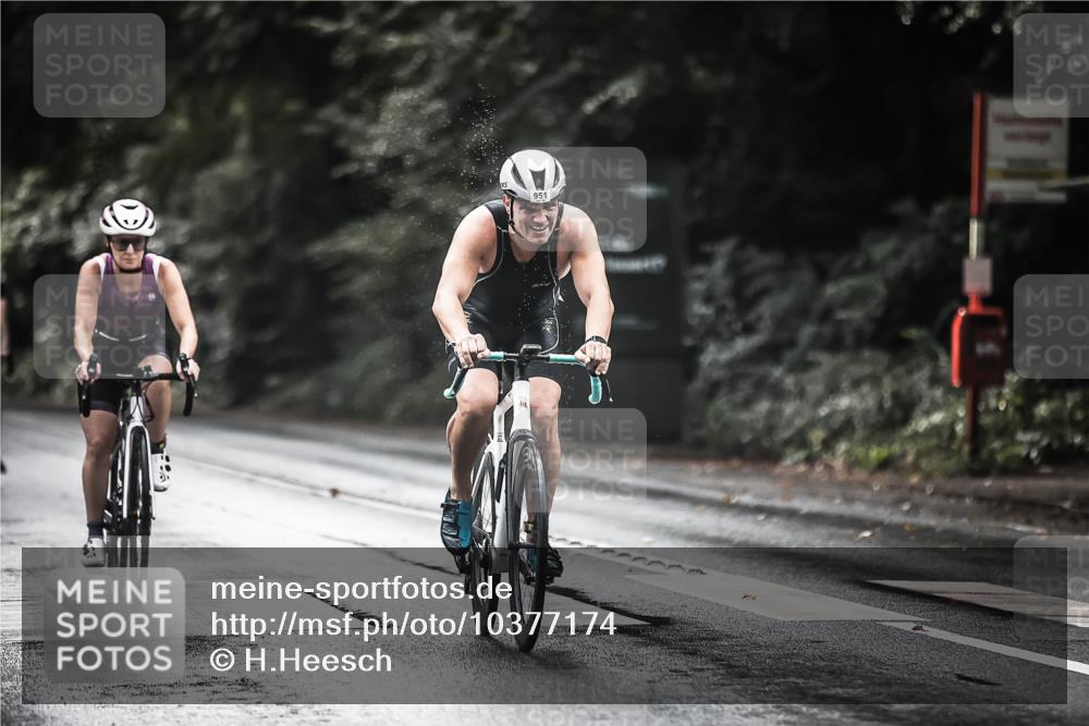 13.09.2026 - Stadtparktriathlon H.Heesch http://msf.ph/oto/10377174 13.09.2026 12:18:55 Radfahren 951, 974, 1008, 1033, 1099, 1102, 1144, 1159, 1161, 1184 meine-sportfotos.de