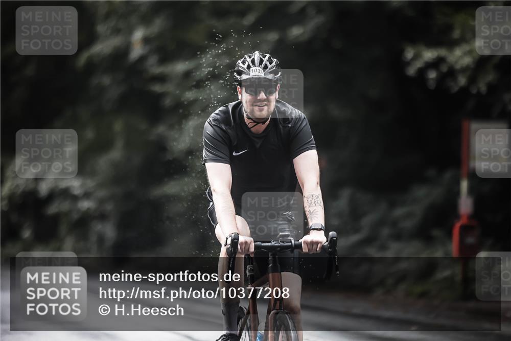 13.09.2026 - Stadtparktriathlon H.Heesch http://msf.ph/oto/10377208 13.09.2026 12:18:58 Radfahren 951, 974, 1033, 1099, 1102, 1132, 1144, 1159, 1184 meine-sportfotos.de