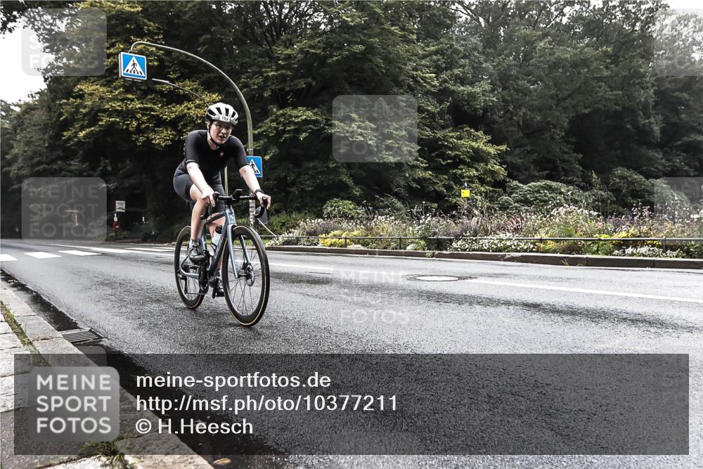 13.09.2026 - Stadtparktriathlon H.Heesch http://msf.ph/oto/10377211 13.09.2026 09:32:07 Radfahren 159, 164 meine-sportfotos.de