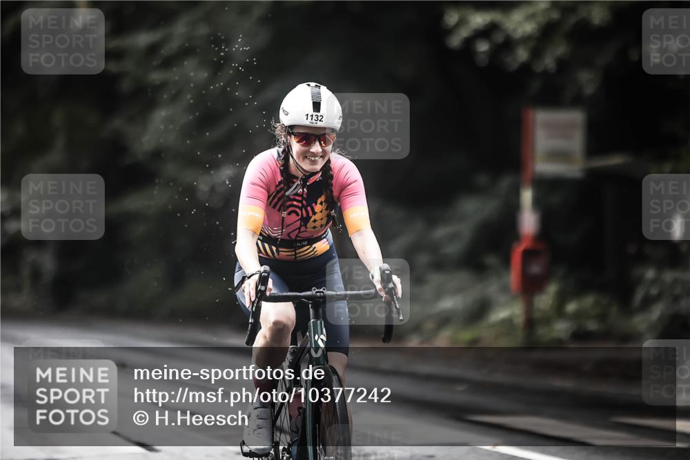 13.09.2026 - Stadtparktriathlon H.Heesch http://msf.ph/oto/10377242 13.09.2026 12:19:02 Radfahren 1033, 1102, 1106, 1132 meine-sportfotos.de