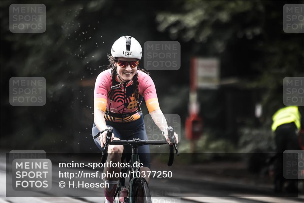 13.09.2026 - Stadtparktriathlon H.Heesch http://msf.ph/oto/10377250 13.09.2026 12:19:03 Radfahren 1033, 1106, 1132 meine-sportfotos.de