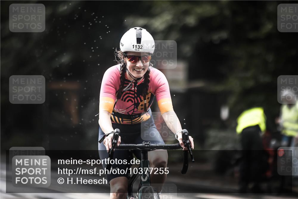 13.09.2026 - Stadtparktriathlon H.Heesch http://msf.ph/oto/10377255 13.09.2026 12:19:03 Radfahren 1033, 1106, 1132 meine-sportfotos.de