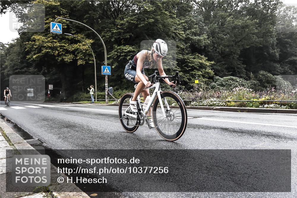 13.09.2026 - Stadtparktriathlon H.Heesch http://msf.ph/oto/10377256 13.09.2026 09:32:48 Radfahren 148, 196 meine-sportfotos.de