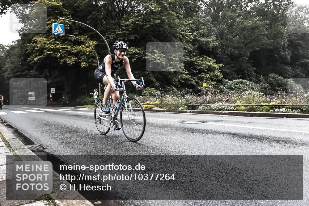 13.09.2026 - Stadtparktriathlon H.Heesch http://msf.ph/oto/10377264 13.09.2026 09:32:50 Radfahren 148, 175, 196 meine-sportfotos.de
