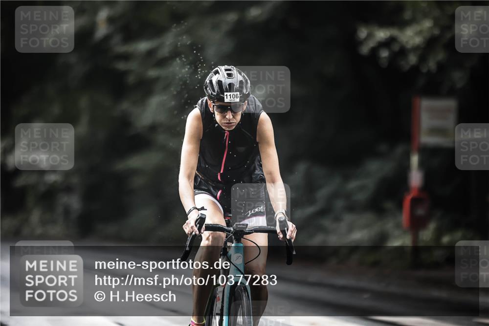 13.09.2026 - Stadtparktriathlon H.Heesch http://msf.ph/oto/10377283 13.09.2026 12:19:06 Radfahren 1106, 1132, 1152 meine-sportfotos.de