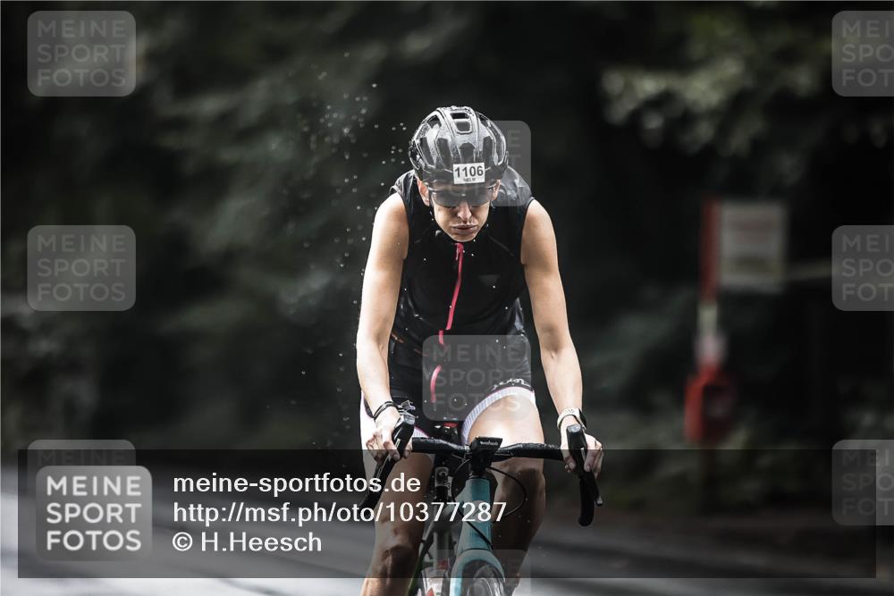 13.09.2026 - Stadtparktriathlon H.Heesch http://msf.ph/oto/10377287 13.09.2026 12:19:06 Radfahren 1106, 1132, 1152 meine-sportfotos.de